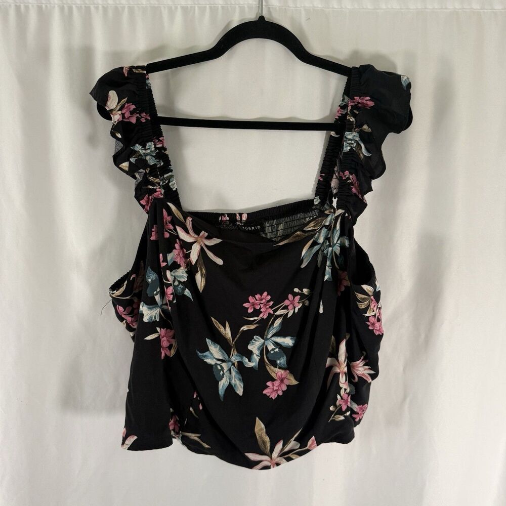 New Torrid Crop Top Women's 3X Black Floral Smocked Back Ruffle Trim Sleeveless